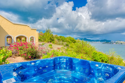 Luxury Villa Photo #5