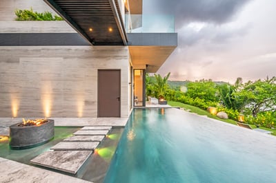Luxury Villa Photo #7