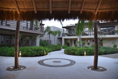 Luxury Villa Photo #8