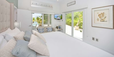 Luxury Villa Photo #15