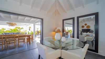 Luxury Villa Photo #35