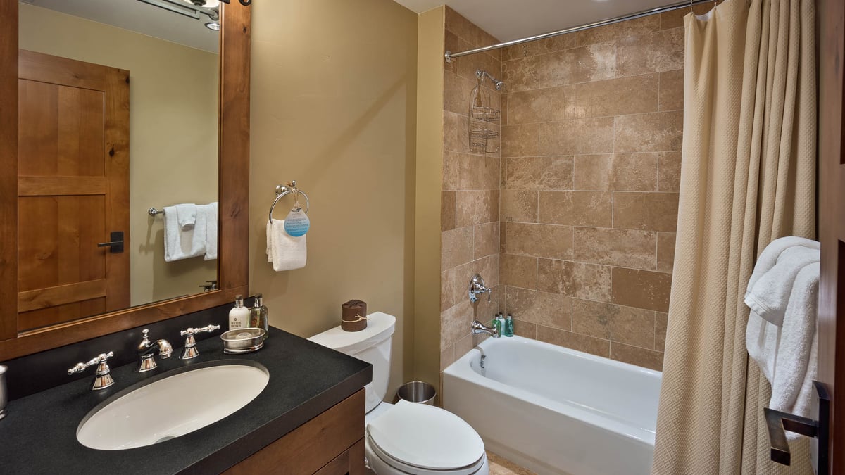 Horsetooth Mountain Residence