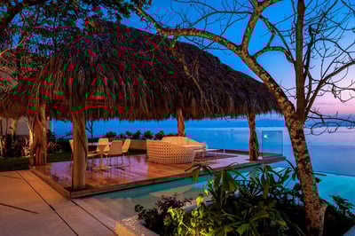 Luxury Villa Photo #6
