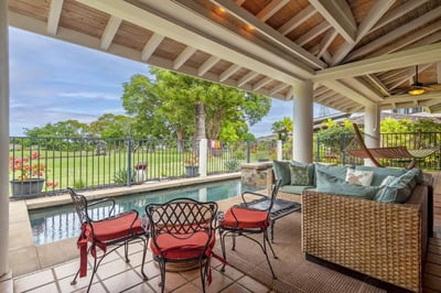 Luxury Villa Photo #6