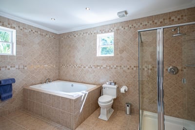 Luxury Villa Photo #21