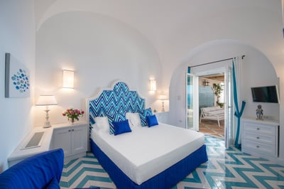 Luxury Villa Photo #19