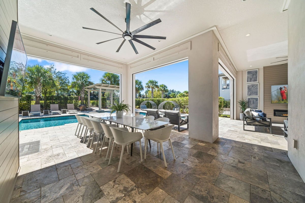 Reunion Tropical Retreat