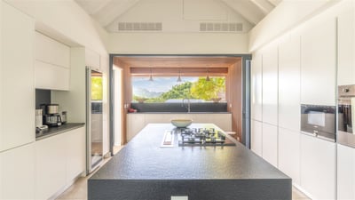 Luxury Villa Photo #37