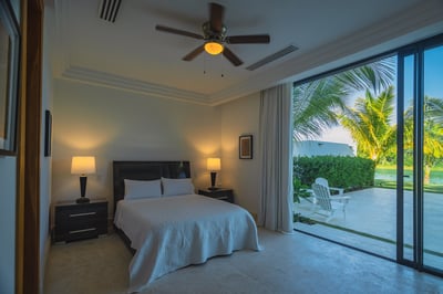Luxury Villa Photo #61