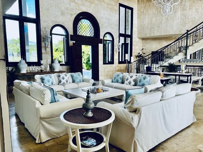 Luxury Villa Photo #7