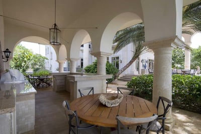Luxury Villa Photo #11