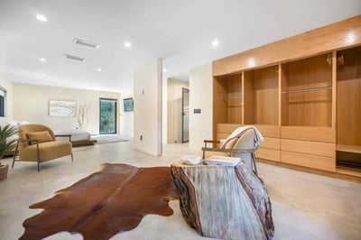 Luxury Villa Photo #39