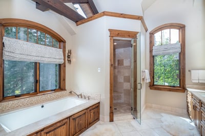 Luxury Villa Photo #17