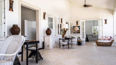 Luxury Villa Photo #12