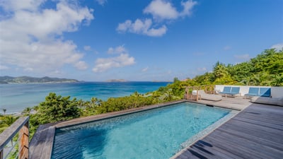 Luxury Villa Photo #3