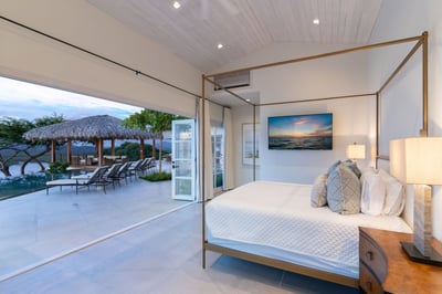Luxury Villa Photo #21