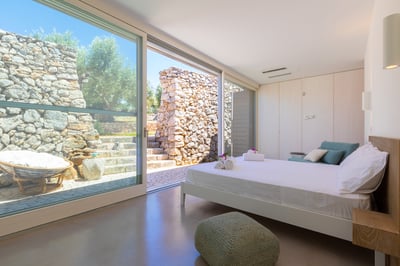 Luxury Villa Photo #35