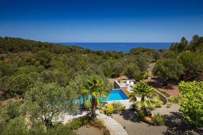 Luxury Villa Photo #8