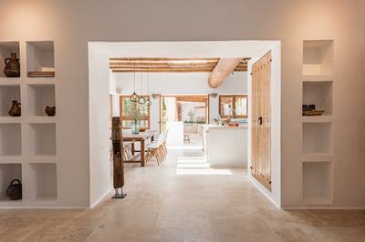 Luxury Villa Photo #28