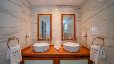 Luxury Villa Photo #45