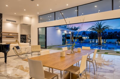 Luxury Villa Photo #16