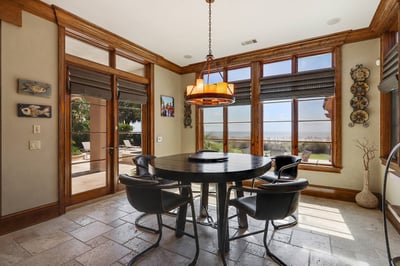 Luxury Villa Photo #13