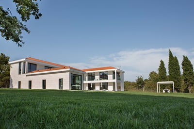 Luxury Villa Photo #5