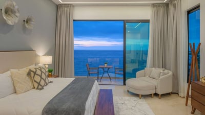 Luxury Villa Photo #32
