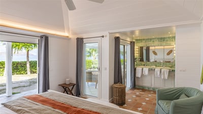 Luxury Villa Photo #19