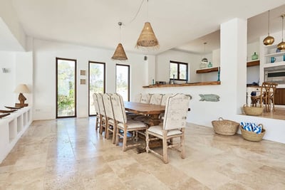 Luxury Villa Photo #13