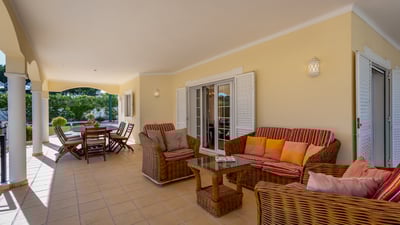 Luxury Villa Photo #17
