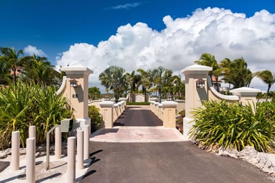 Luxury Villa Photo #10