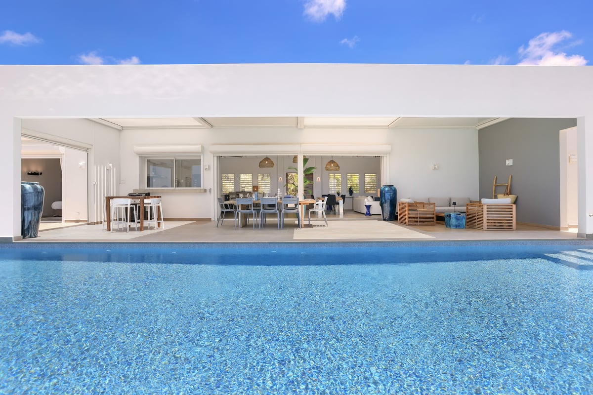 Orient Bay,Villa Dulce