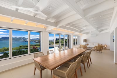 Luxury Villa Photo #11