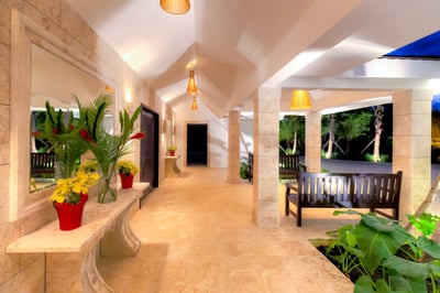 Luxury Villa Photo #15