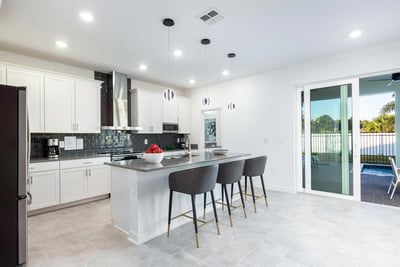 Luxury Villa Photo #4