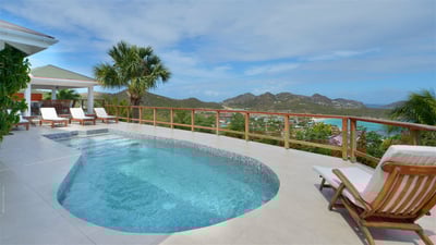 Luxury Villa Photo #2
