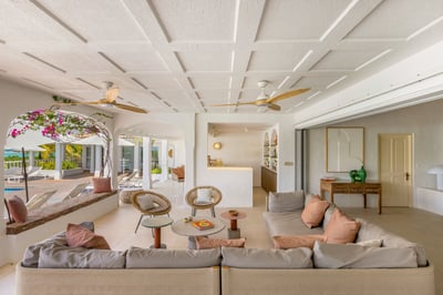 Luxury Villa Photo #9