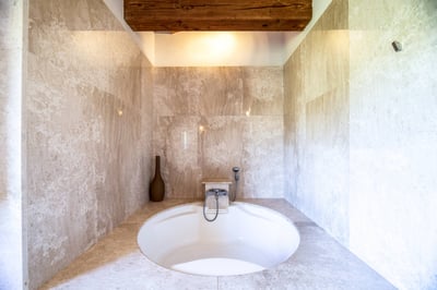 Luxury Villa Photo #25