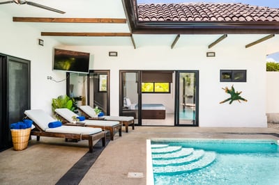 Luxury Villa Photo #4