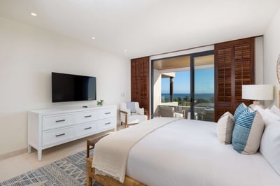 Luxury Villa Photo #25