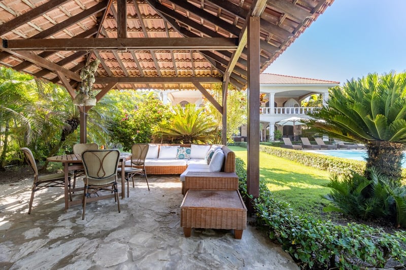 Colonial Beach Villa