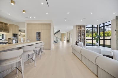Luxury Villa Photo #16