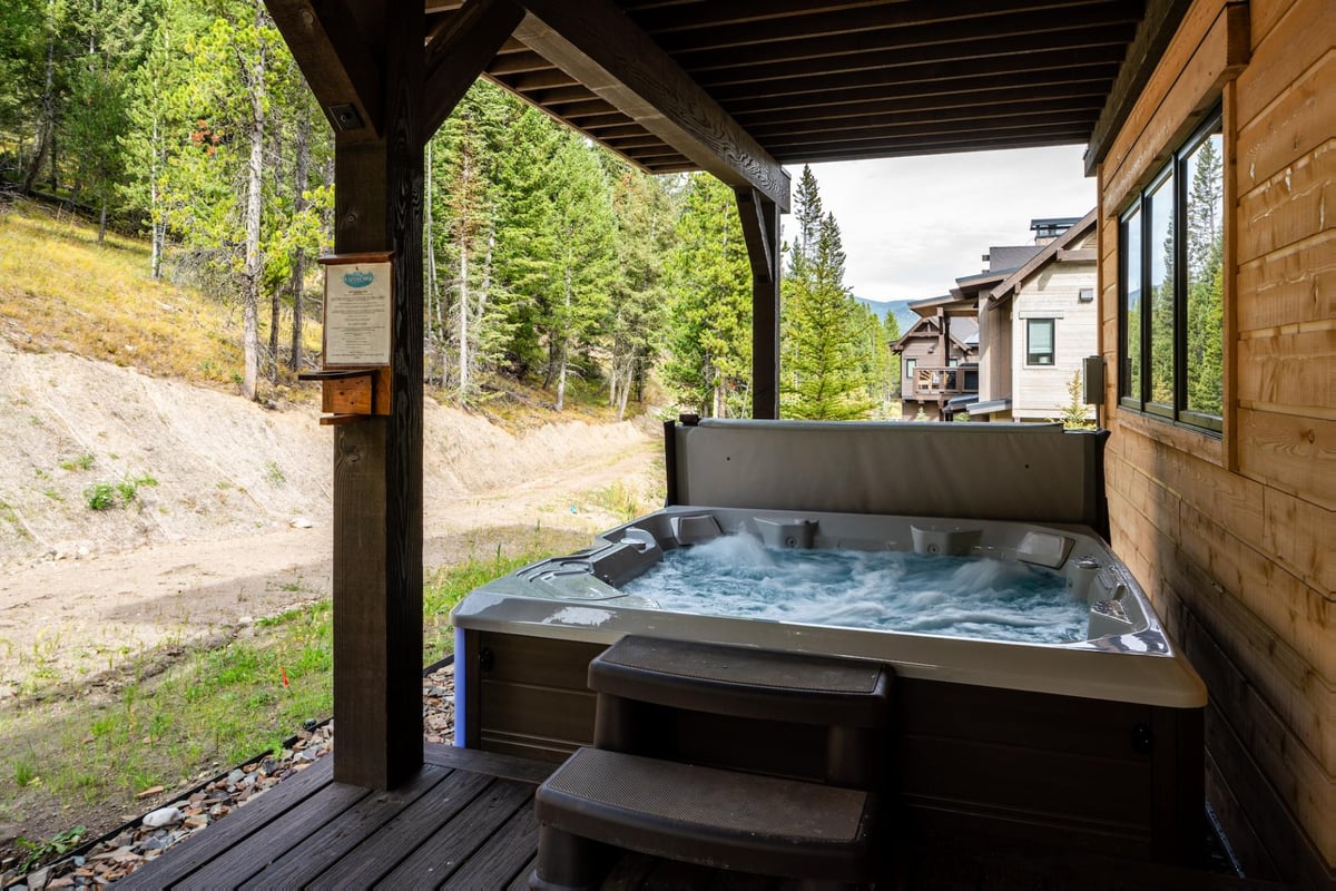Spanish Peaks | Highlands Cabin 18
