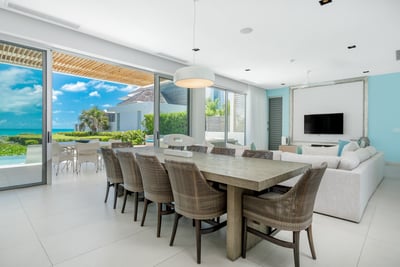 Luxury Villa Photo #22