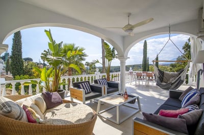 Luxury Villa Photo #6