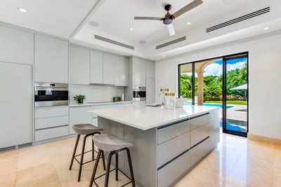 Luxury Villa Photo #10