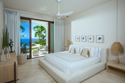 Luxury Villa Photo #40