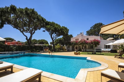 Luxury Villa Photo #2