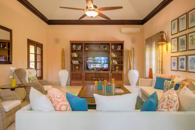 Luxury Villa Photo #11